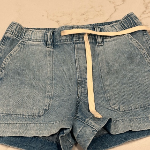 Gap women’s easy denim shorts in light indigo- new without tags! XS petite - Picture 7 of 16